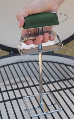 Big Green Egg Grid Lifter -BBQ Verkoop big green egg grid lifter 2