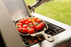 Napoleon Gietijzeren Pan Met Bamboe Onderzetter -BBQ Verkoop napoleon gietijzeren pan met bamboe onderzetter 3