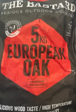 BBQ Verkoop -BBQ Verkoop the bastard houtskool europees eiken 5kg